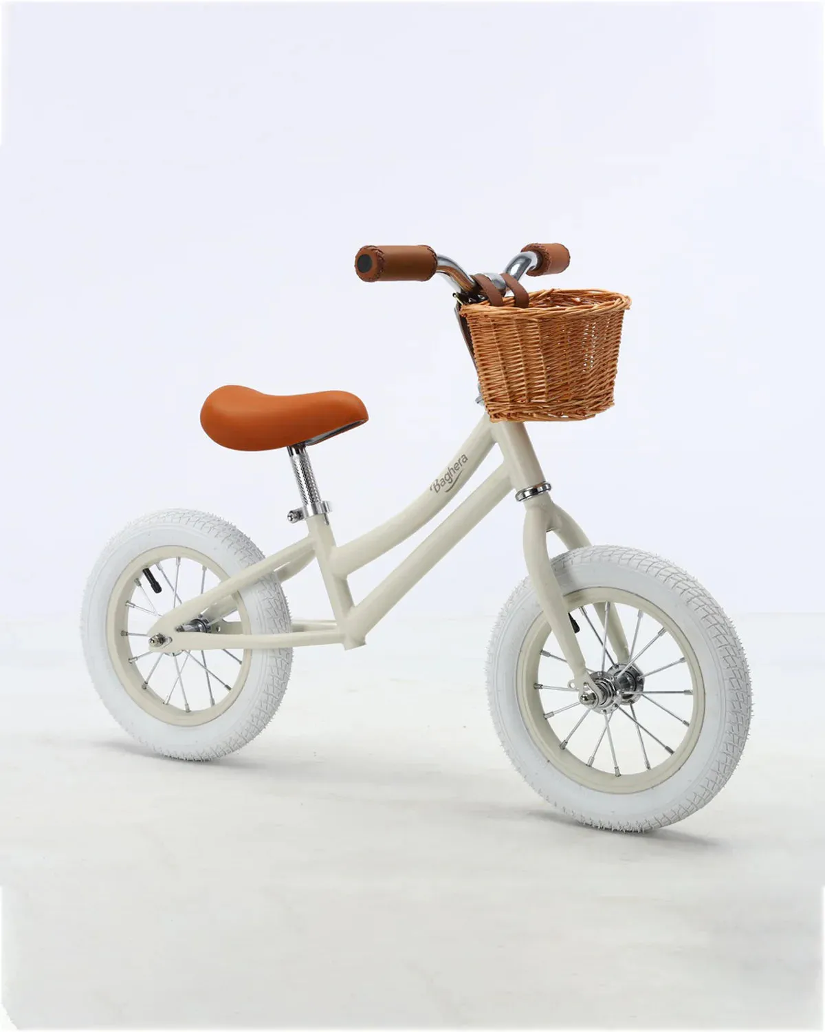 Bicycle BALANCE BIKE Ivory White   Helmet
