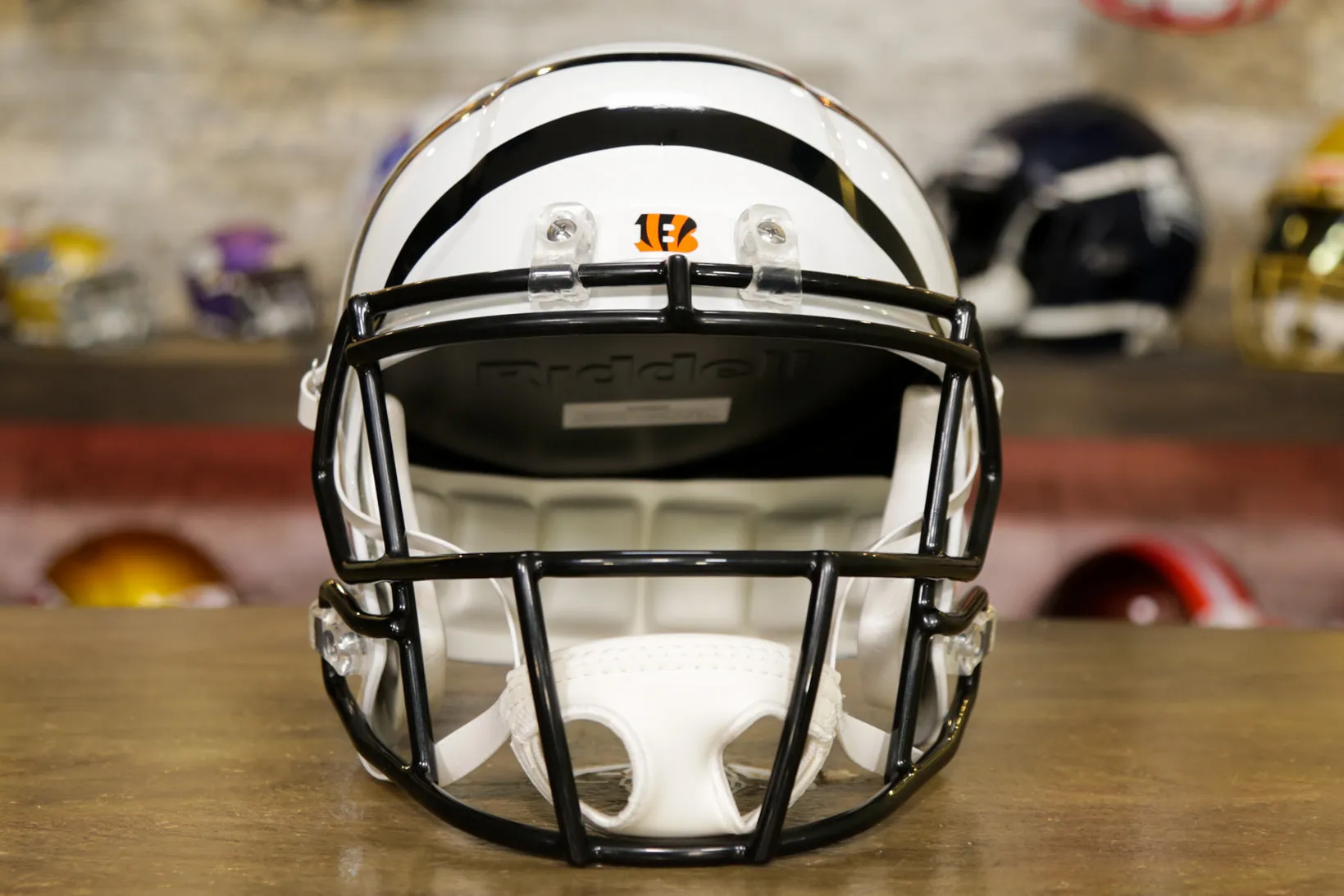 Cincinnati Bengals Riddell Speed Display Helmet - White Bengal Alternate