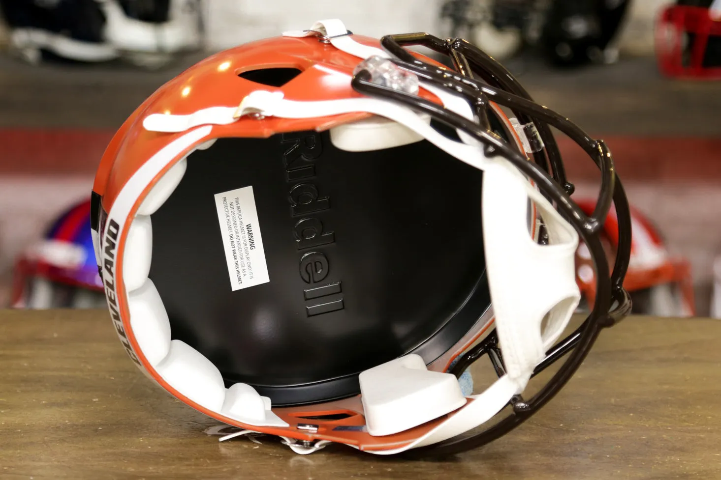 Cleveland Browns Riddell Speed Display Helmet - 2020-2023 Throwback