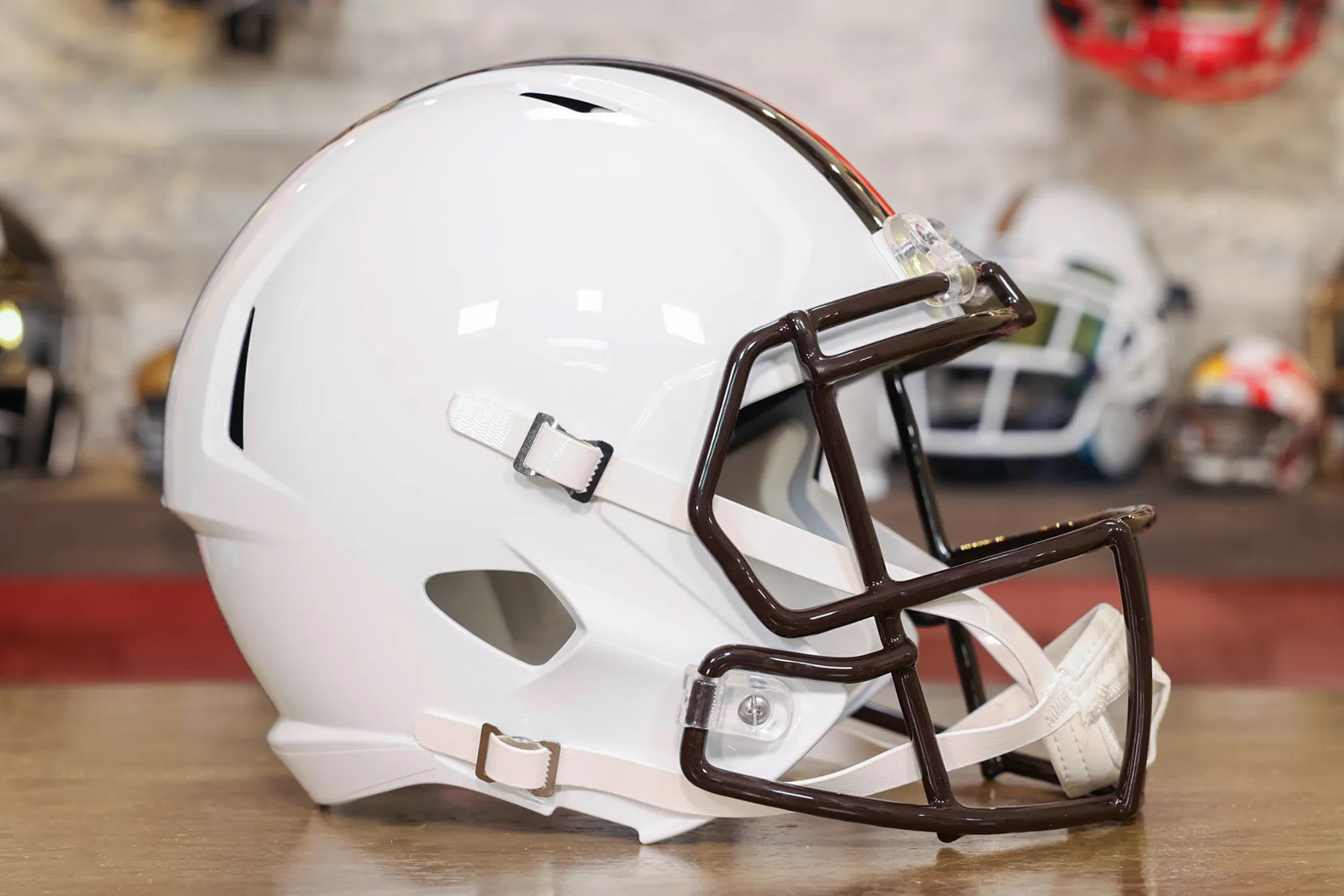 Cleveland Browns Riddell Speed Display Helmet - White Alternate