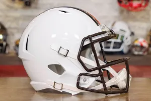 Cleveland Browns Riddell Speed Display Helmet - White Alternate