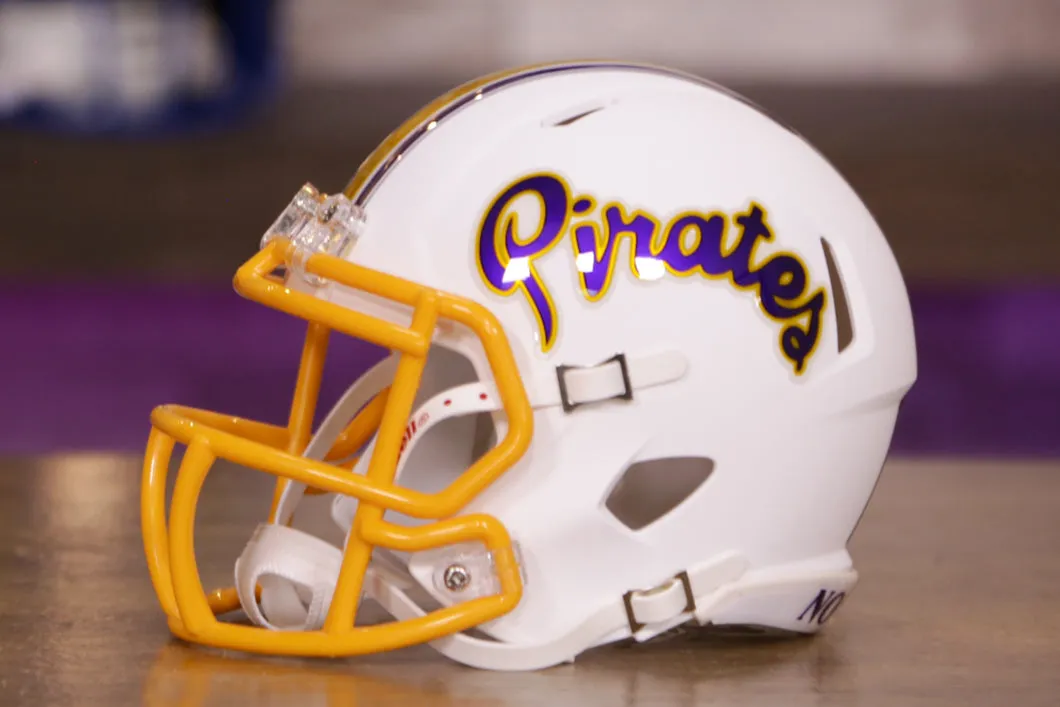 East Carolina Pirates Riddell Speed Mini Helmet - Matte White