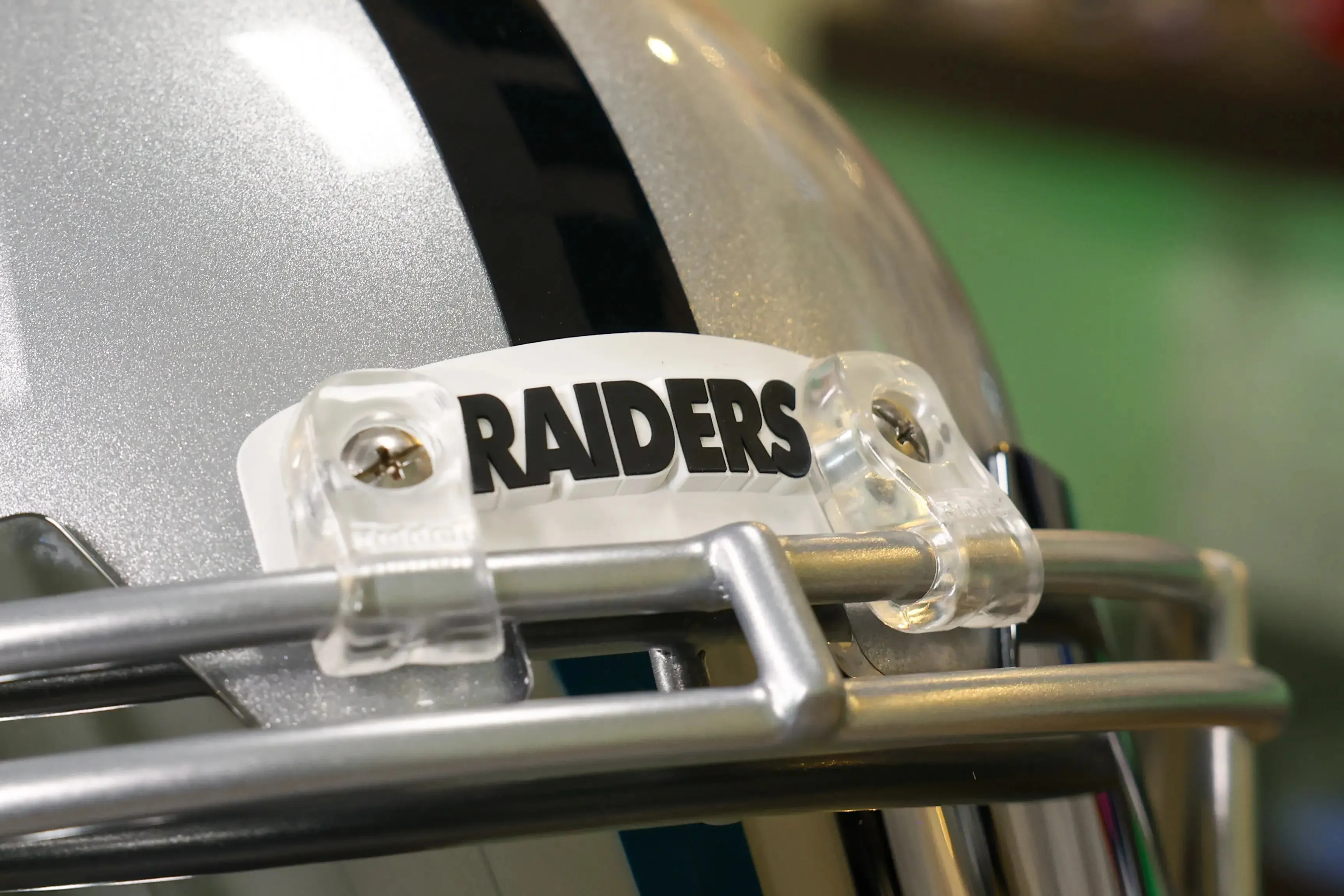 Las Vegas Raiders Riddell Speed Display Helmet - GG Edition 02592