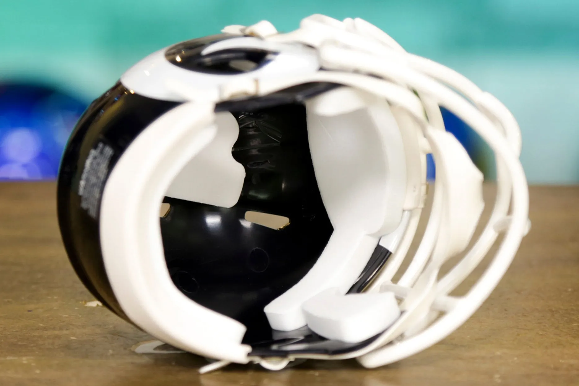Los Angeles Rams Riddell Speed Mini Helmet - 2017-2019 Throwback