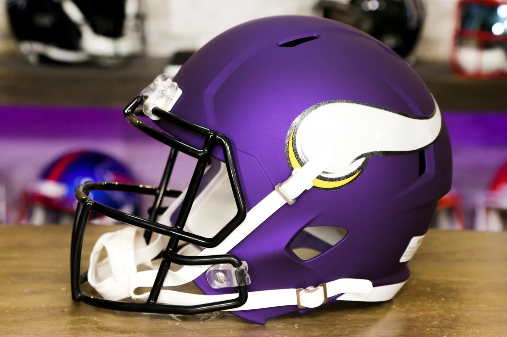 Minnesota Vikings Riddell Speed Display Helmet