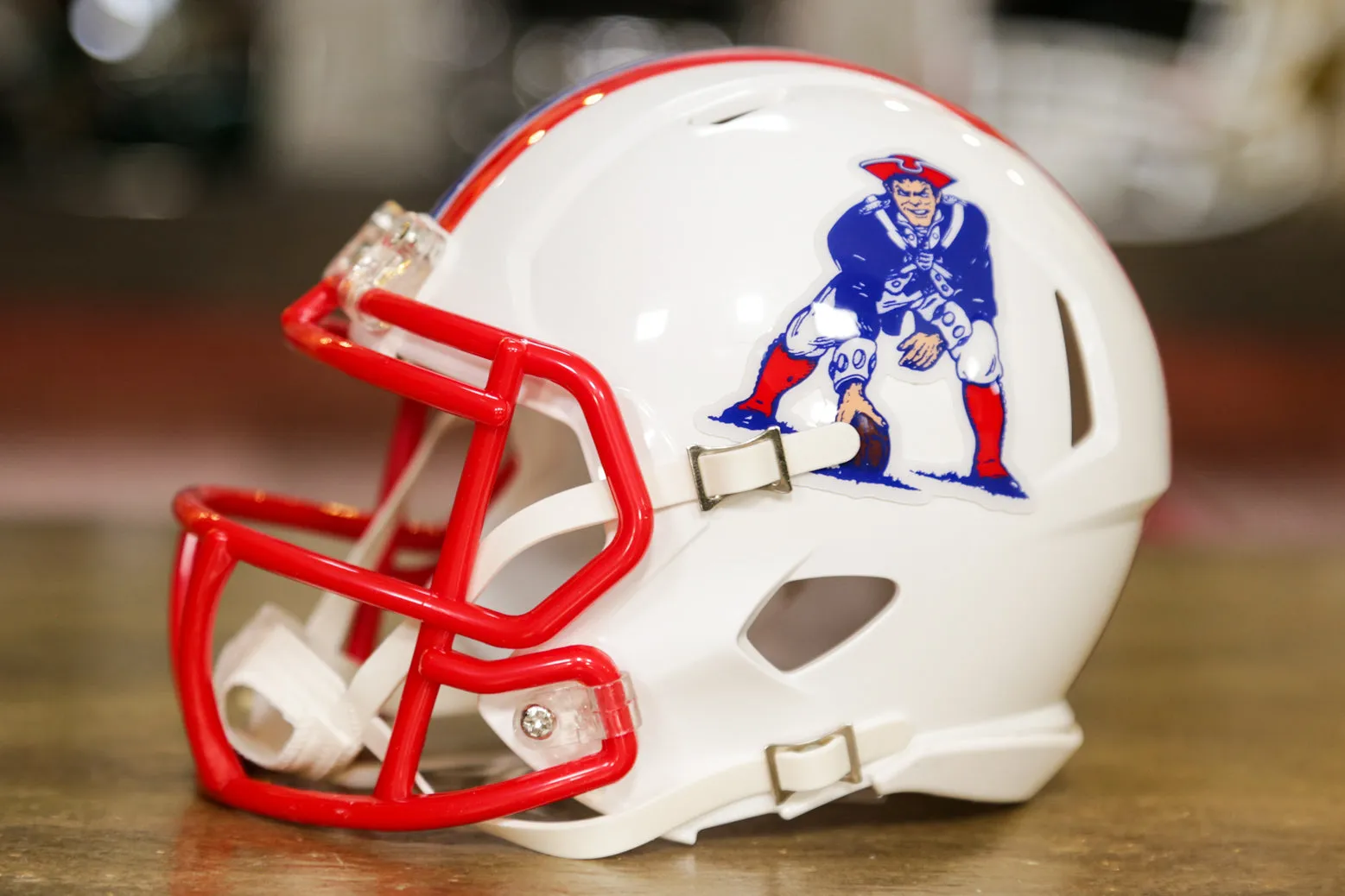 New England Patriots Riddell Speed Mini Helmet - 1990-1992 Throwback