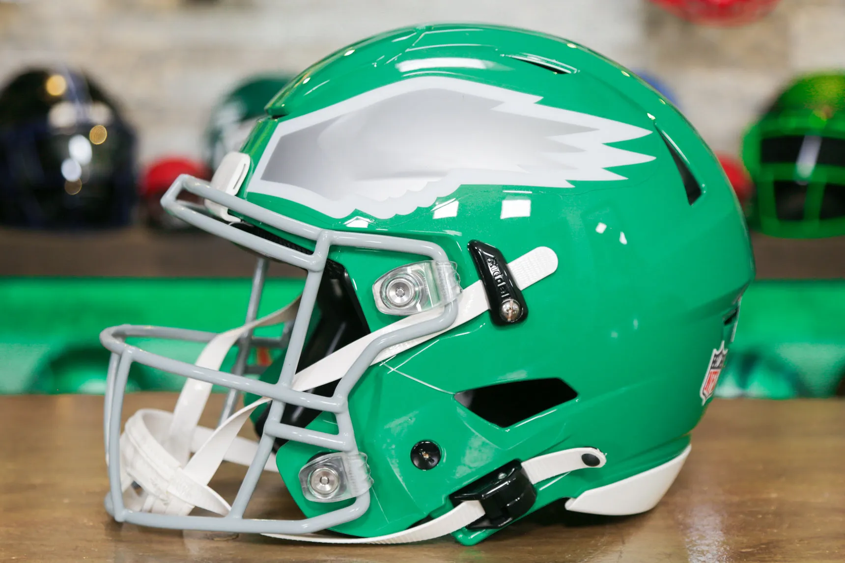 Philadelphia Eagles Riddell SpeedFlex Helmet - Kelly Green Alternate
