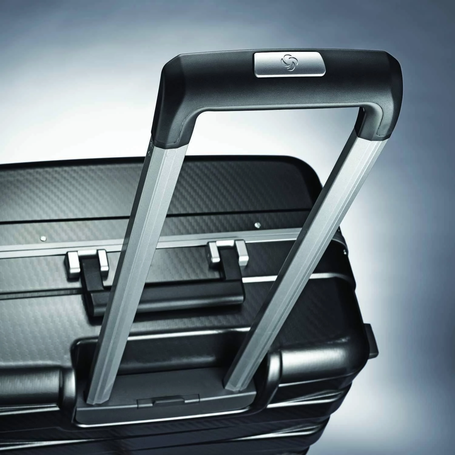 Samsonite Framelock 28" 4-Wheel Large Luggage
