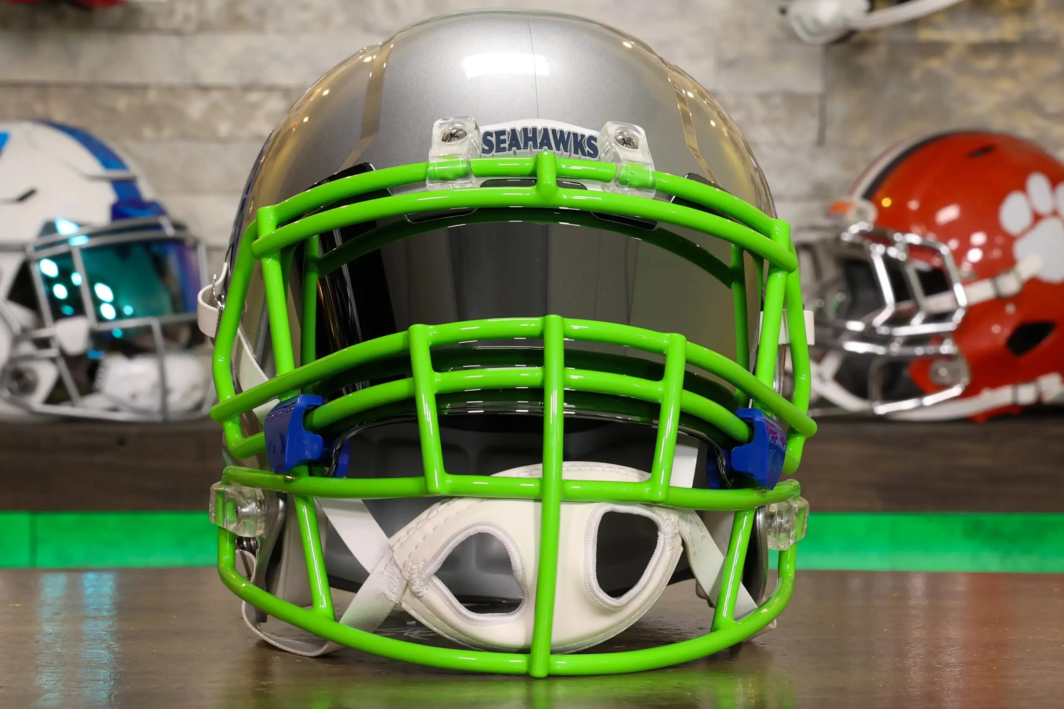 Seattle Seahawks Riddell Speed Display Helmet - GG Edition