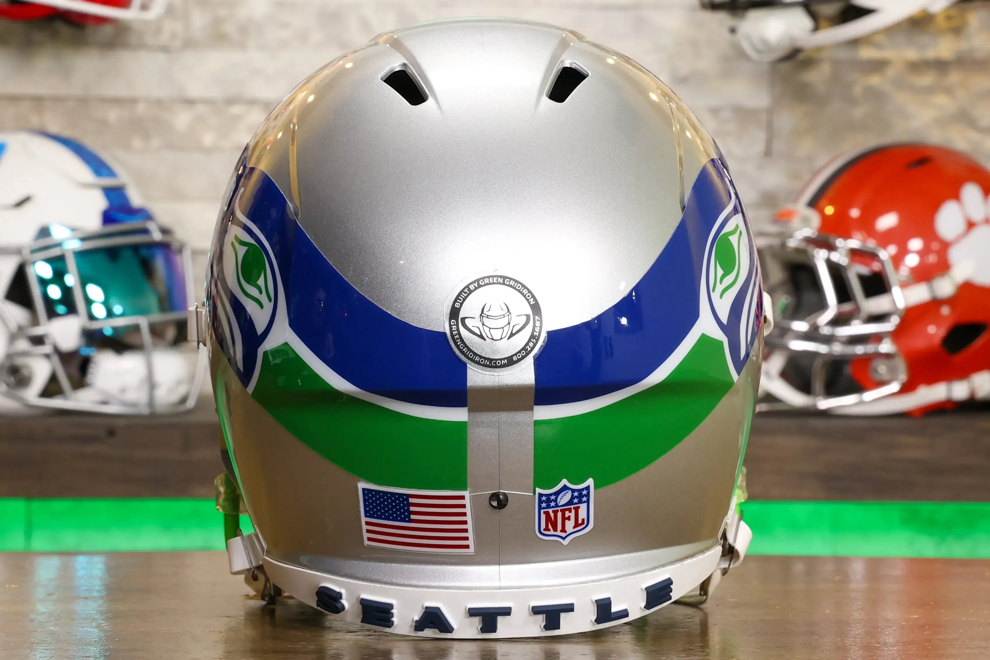 Seattle Seahawks Riddell Speed Display Helmet - GG Edition