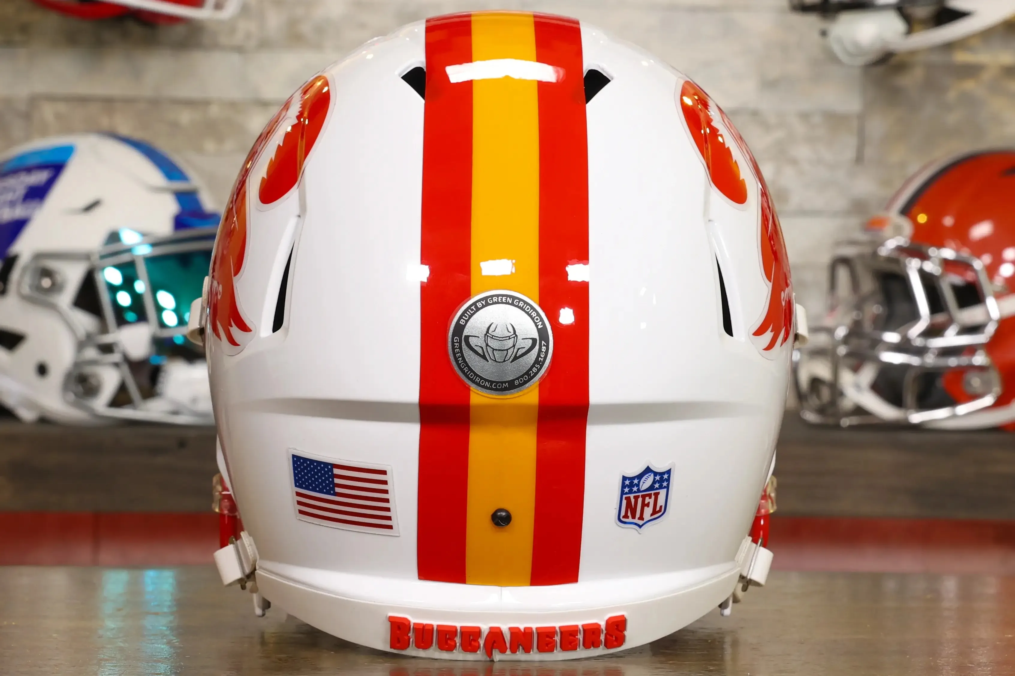 Tampa Bay Buccaneers Riddell Speed Display Helmet - GG Edition